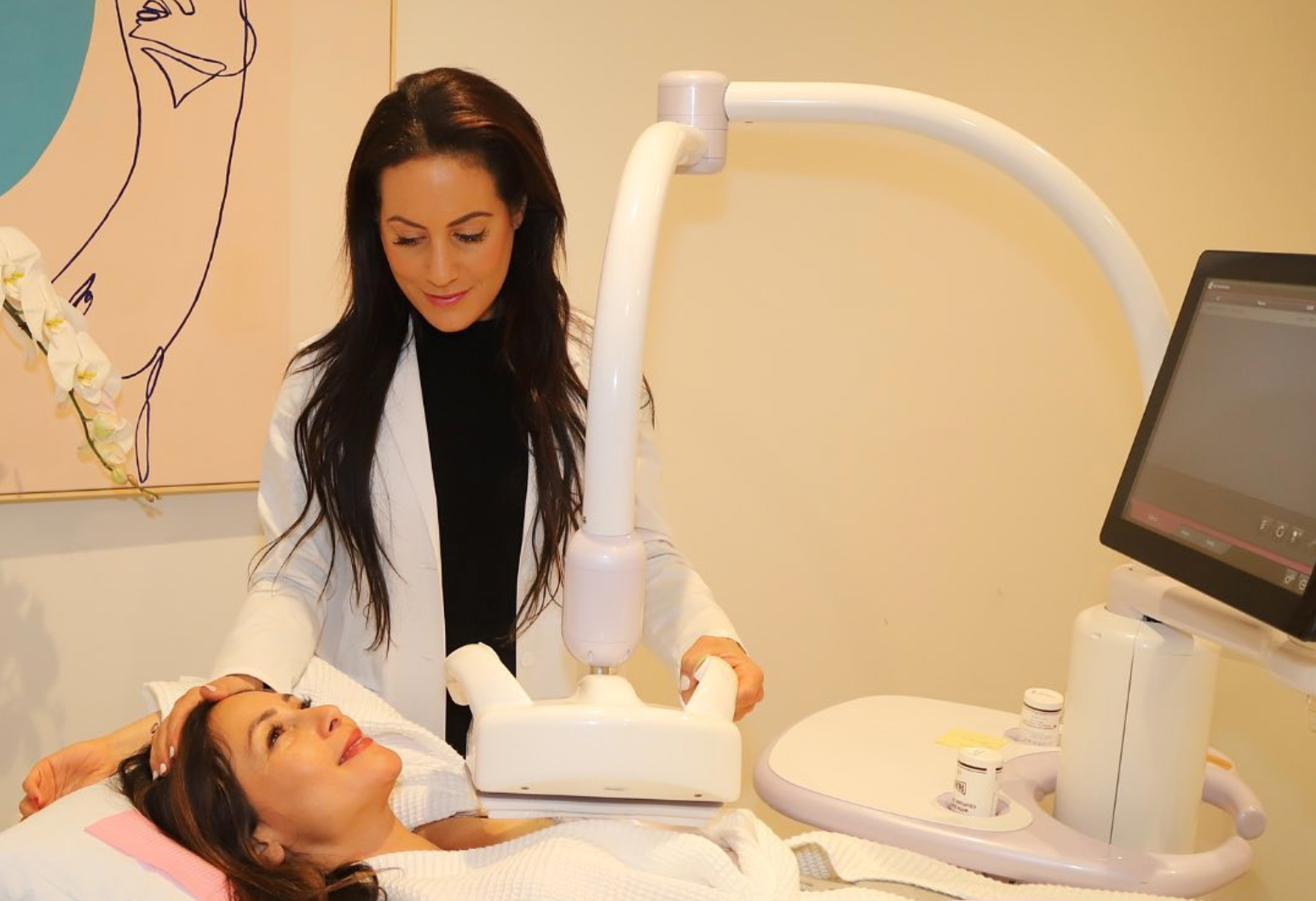 Everviolet Chats: AnaMarie Goscila, RN & Chief of Clinical Operations at Eve Wellness